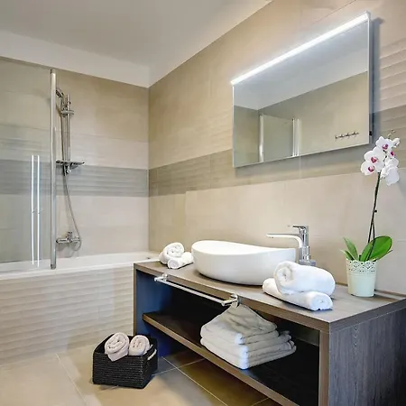 Villa Ula In With Heated Pool And Sauna *