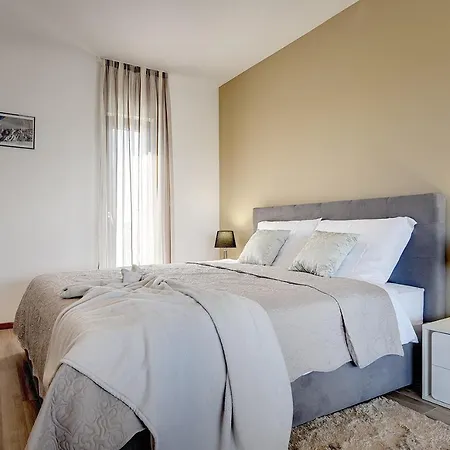 Вилла Ula In With Heated Pool And Sauna