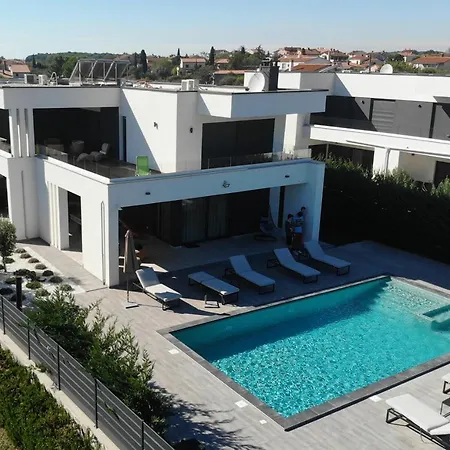 Ula In With Heated Pool And Sauna * 풀라