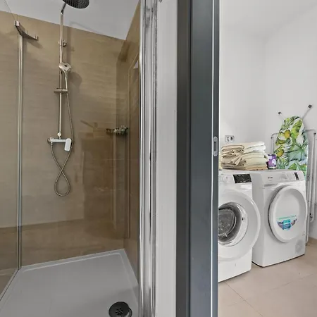 Вилла Ula In With Heated Pool, Sauna & Private Tennis Court