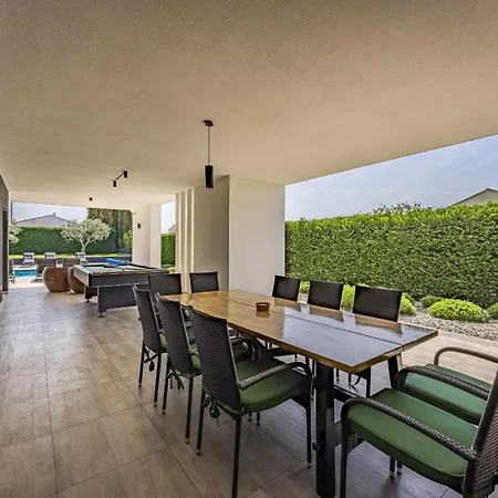 וילה Ula In With Heated Pool, Sauna & Private Tennis Court *